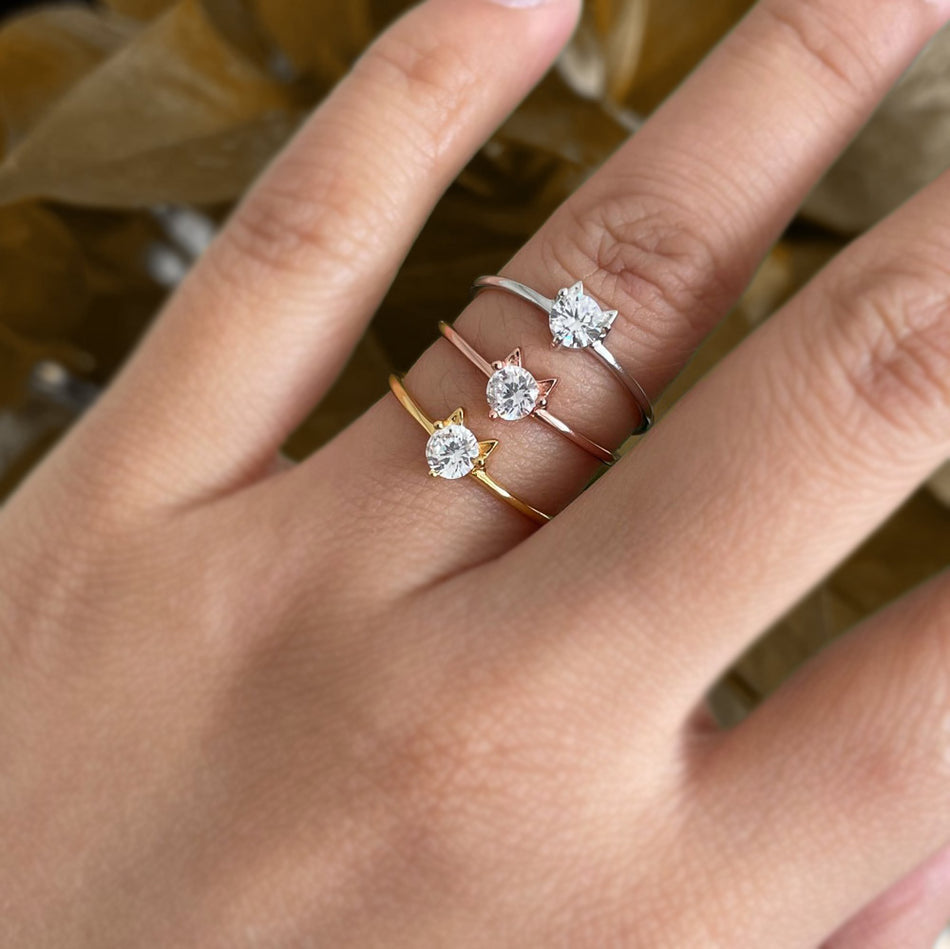 Itty Bitty Kitty Ring